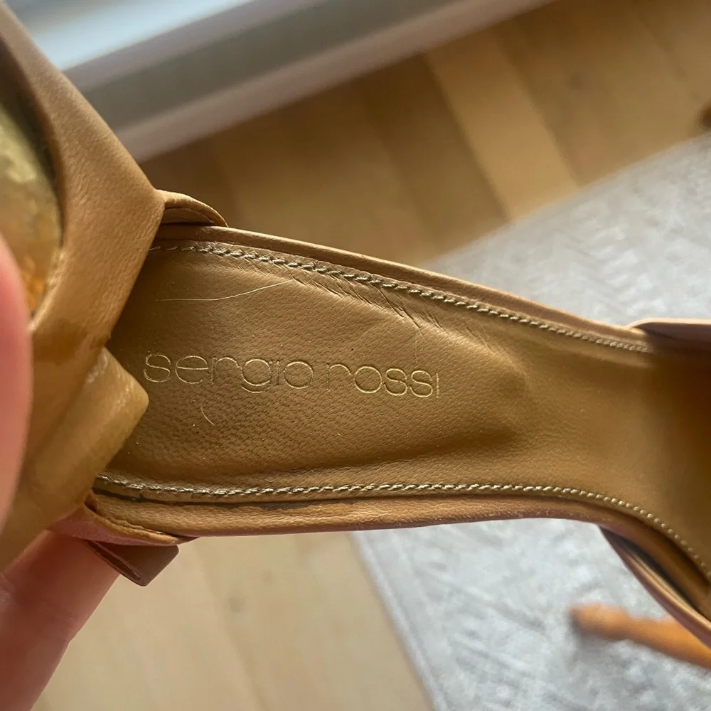 Sergio Rossi stunning tan